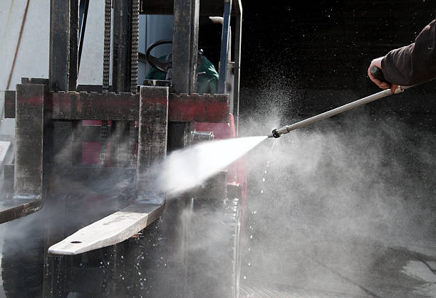 Best Commercial Pressure Washing  in Riverside, OH